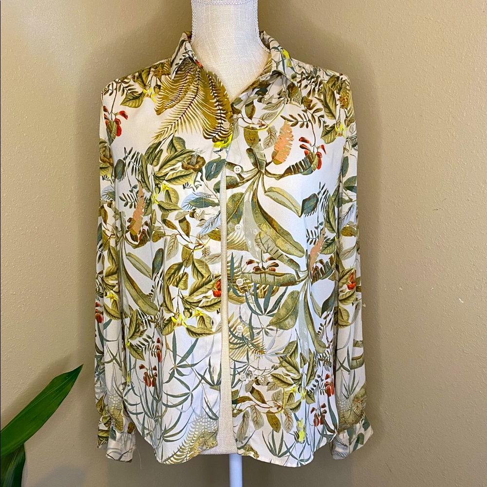 Botanical print button down top